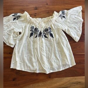 NWT alter’d state embroidered top linen